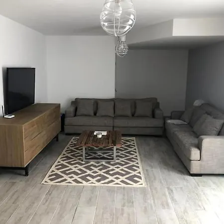 Luxury Alexa Villa *